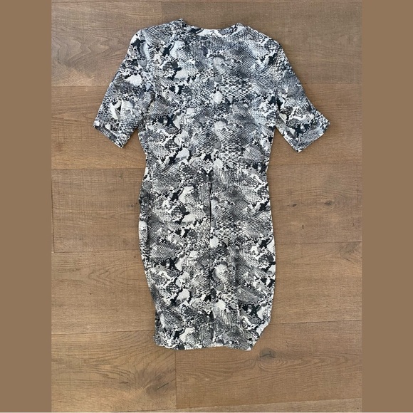 enza costa snakeskin print side knot bodycon mini dress - Picture 5 of 5